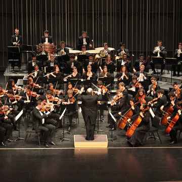 Colburn Orchestra: Esa-Pekka Salonen – Shostakovich & Brahms