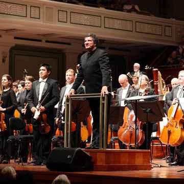 Nashville Symphony: Giancarlo Guerrero – Beethoven’s Violin Concerto